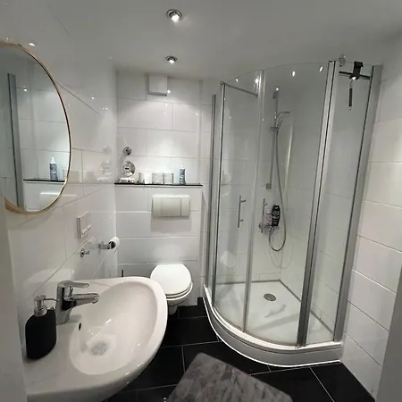 Gemuetliche Und Zentrale 3 Zimmer-apartment In Der Unmittelbaren Naehe Von Ffm Apartman